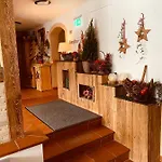 Apartment Berghof Steinbock Sankt Leonhard im Pitztal