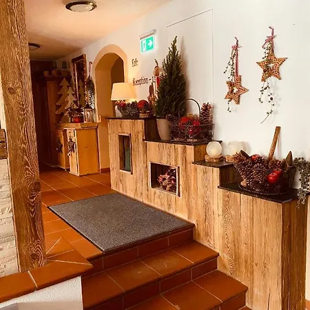 公寓 Berghof Steinbock 皮茨河谷圣莱昂哈德